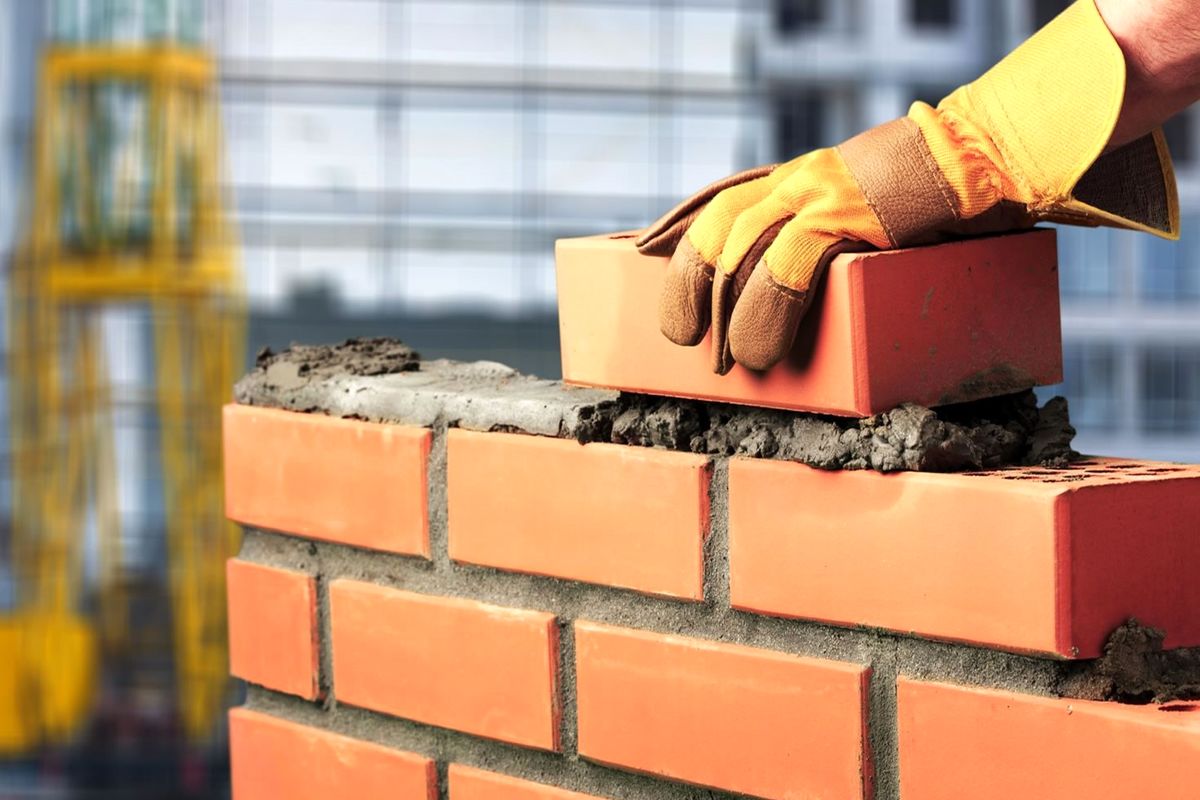 آخرین قیمت مصالح ساختمانی در بازار / هر بسته گچ و سیمان چند؟