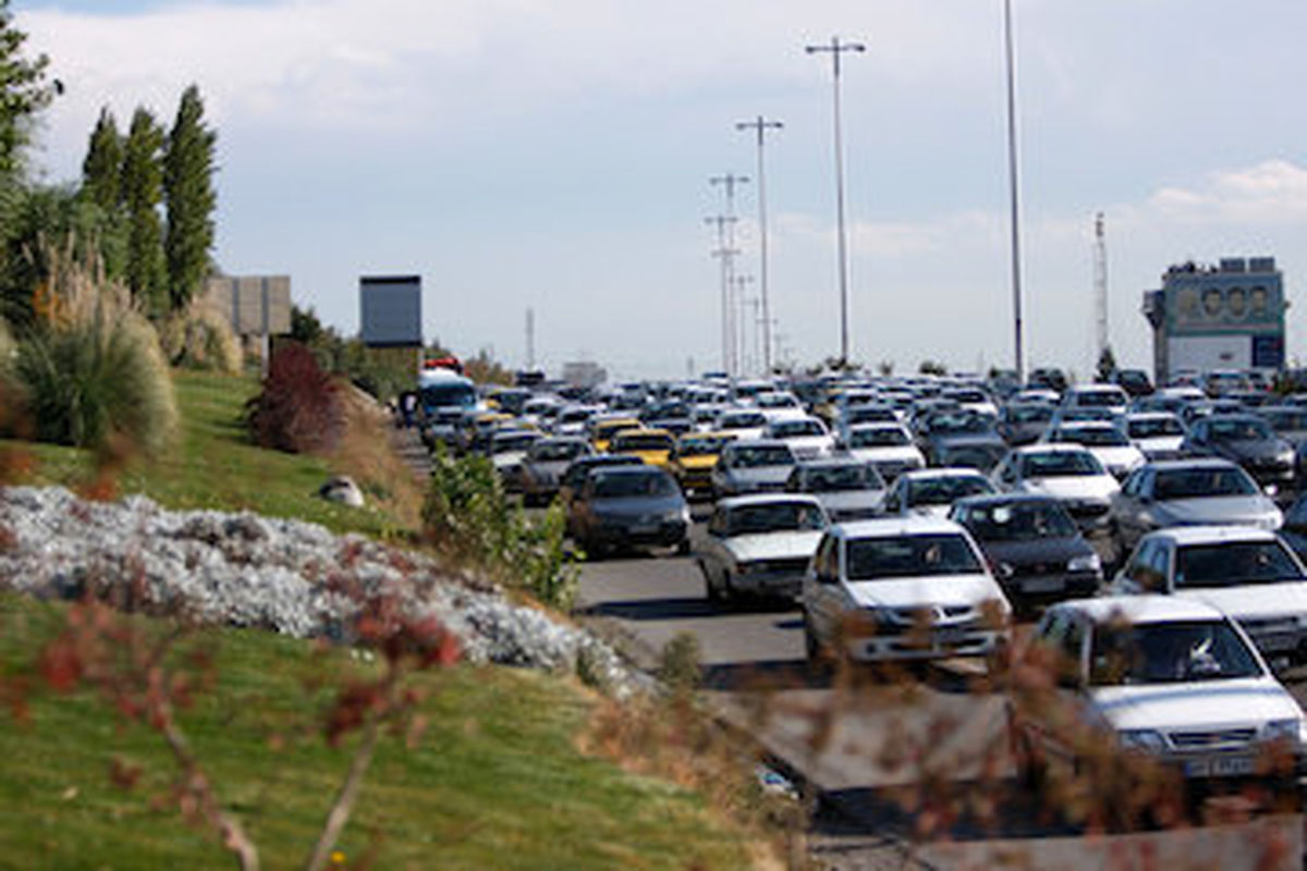 تردد روان در محور فیروزکوه و آزادراه قزوین - رشت