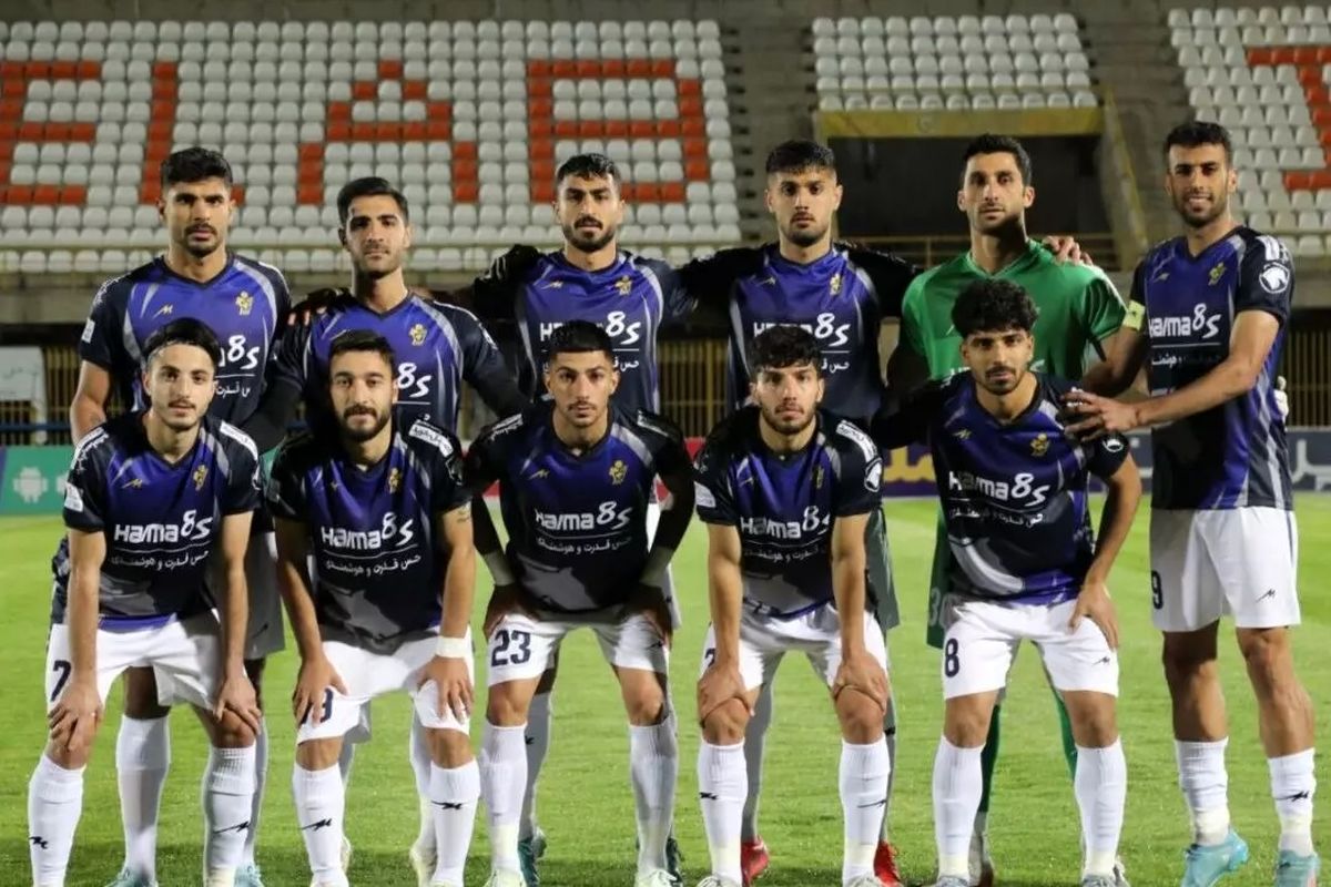 حریف پرسپولیس اعتصاب کرد