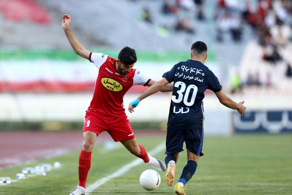 سرخ‌ها به صدر برگشتند/ شکست گل‌گهر و توقف نساجی