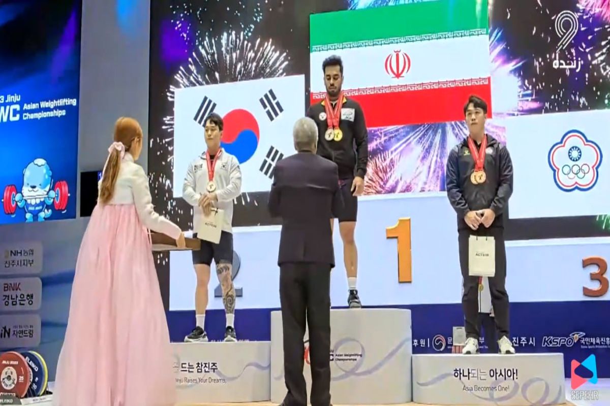 وزنه بردار ایرانی طلایی شد