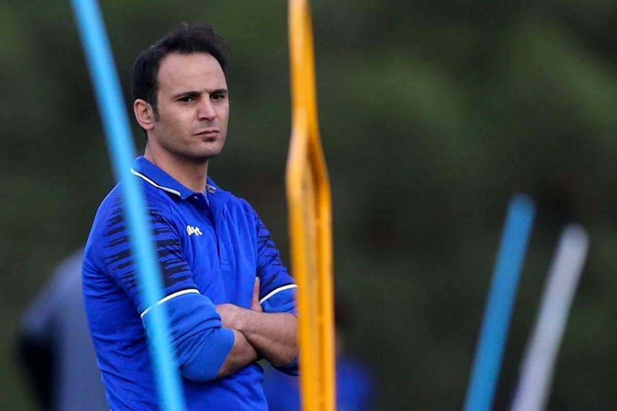 برهانی از سرمربیگری امید استقلال استعفا نداده!