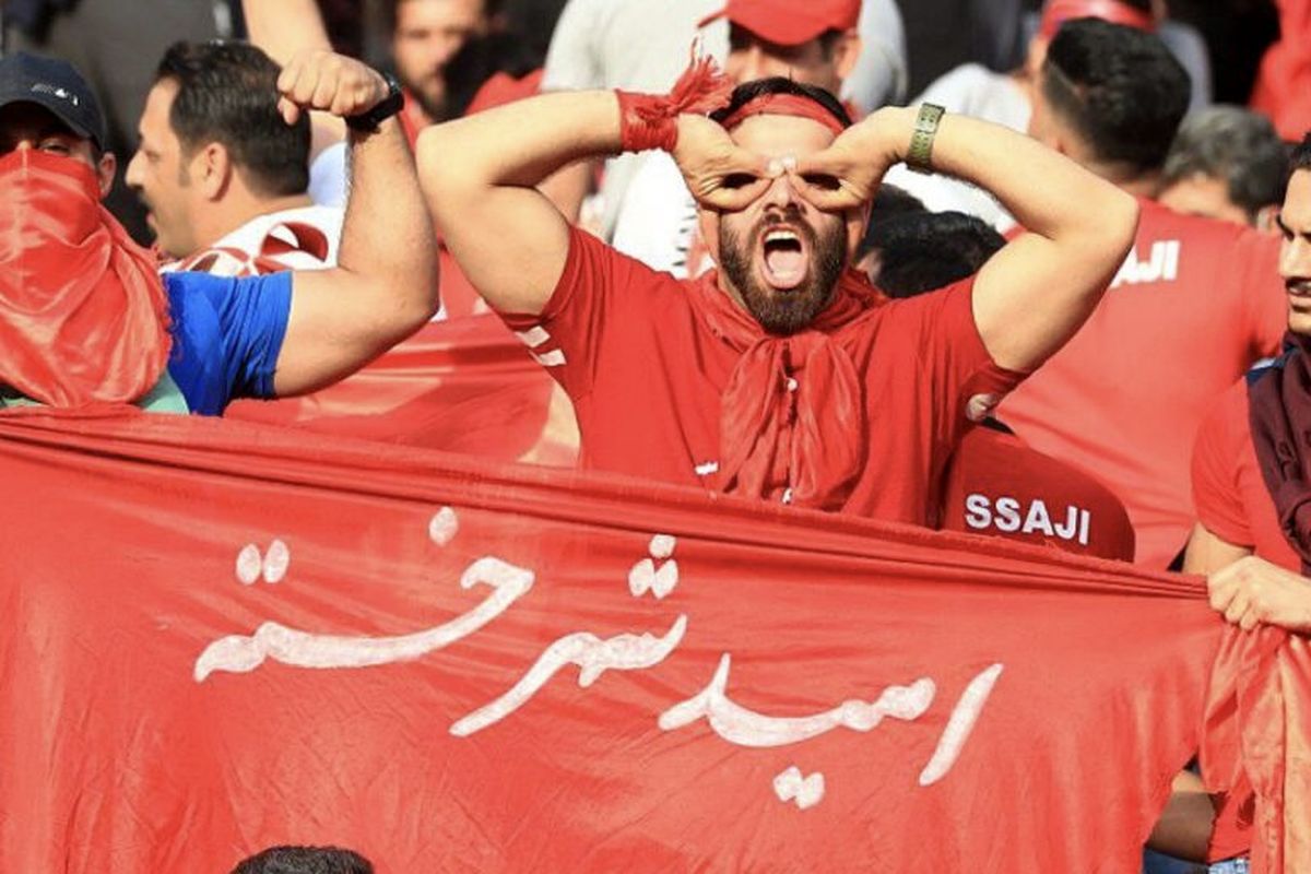 هواداران نساجی: نمی‌گذاریم پرسپولیس قهرمان شود!