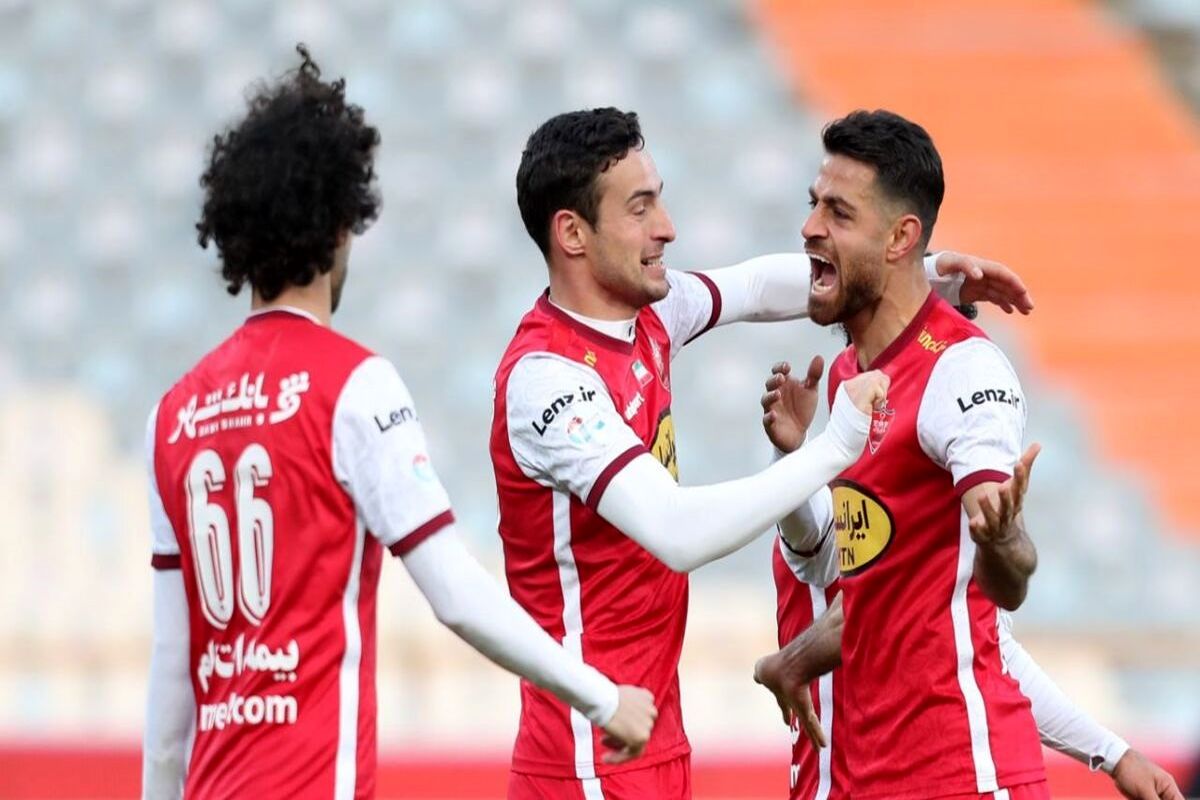 ستاره گلزن پرسپولیس با وجود داشتن قرارداد می‌رود؟