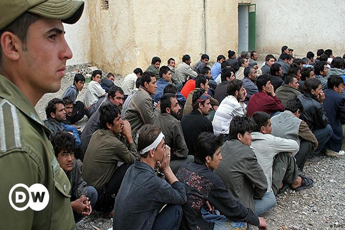 خروج نیم میلیون مهاجر افغانستانی از کشور