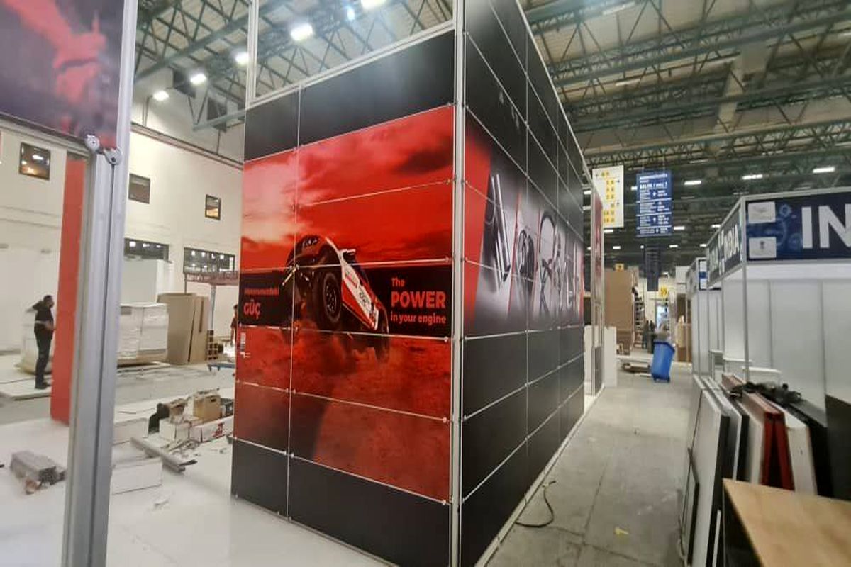 آماده سازی نمایشگاه اتومکانیکا در ترکیه + تصاویر