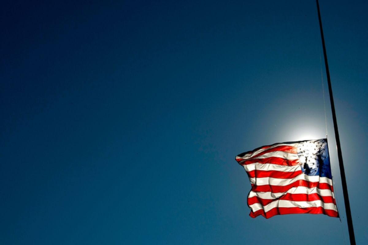 چرا آمریکا در حال افول است