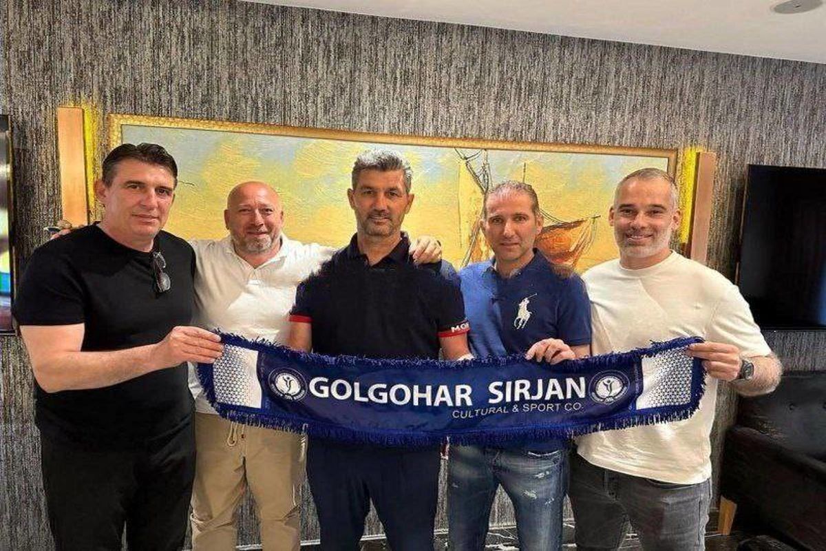 مربی یونانی جانشین قلعه‌نویی شد