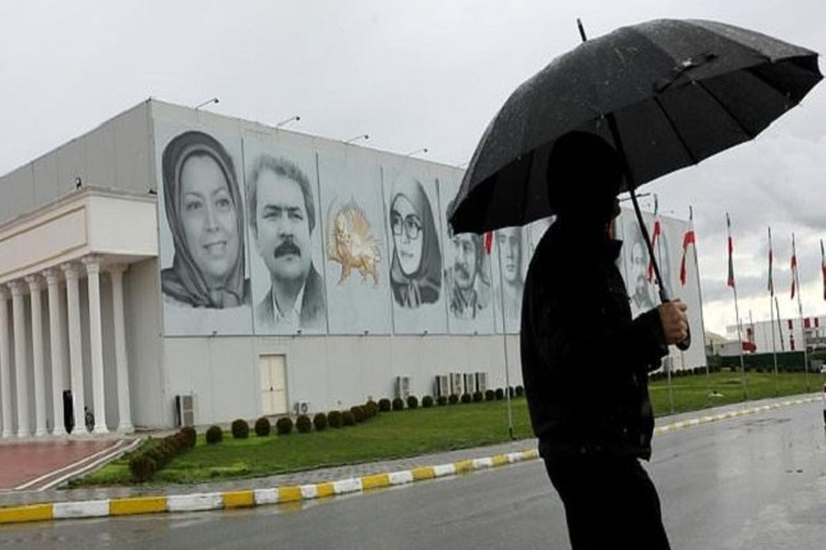 یک کشته و ۱۰۰ زخمی در حمله پلیس به مقر منافقین