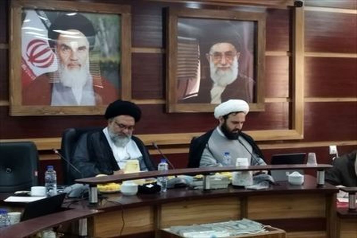 برای آموزش و پرورش طلبه تربیت کنید