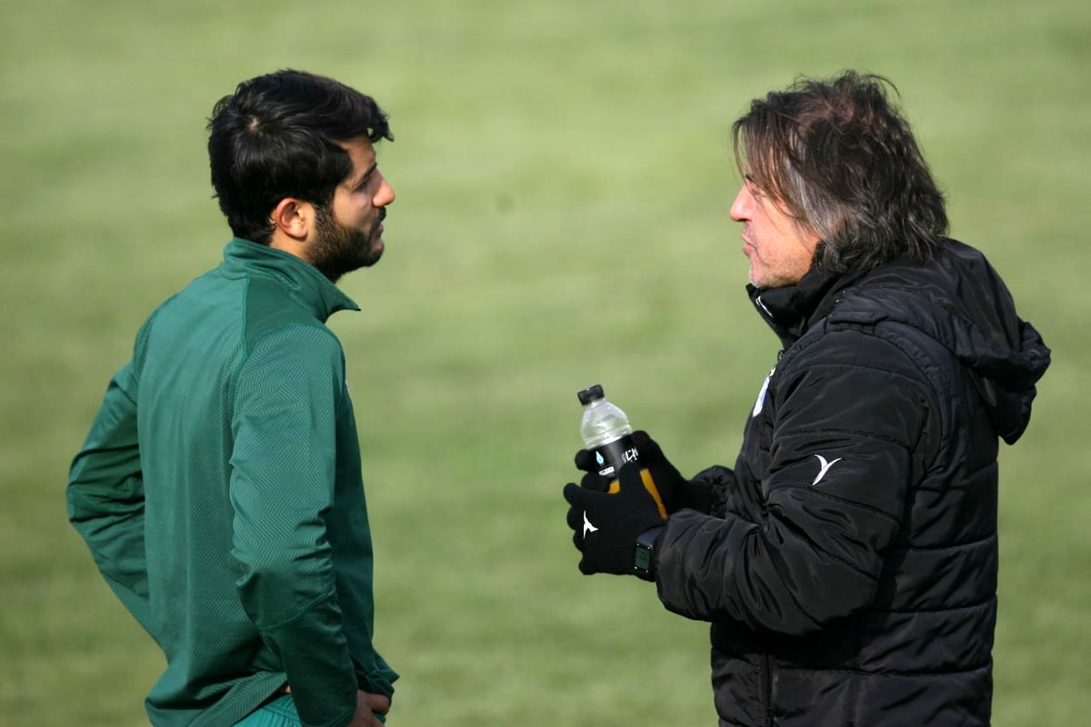 غیبت مدافع استقلال در دربی به خاطر مصدومیت یا تصمیم ساپینتو؟