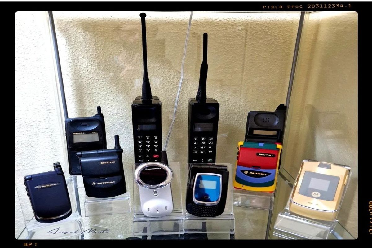 عکس زیرخاکی از اجداد گوشی موتورولا