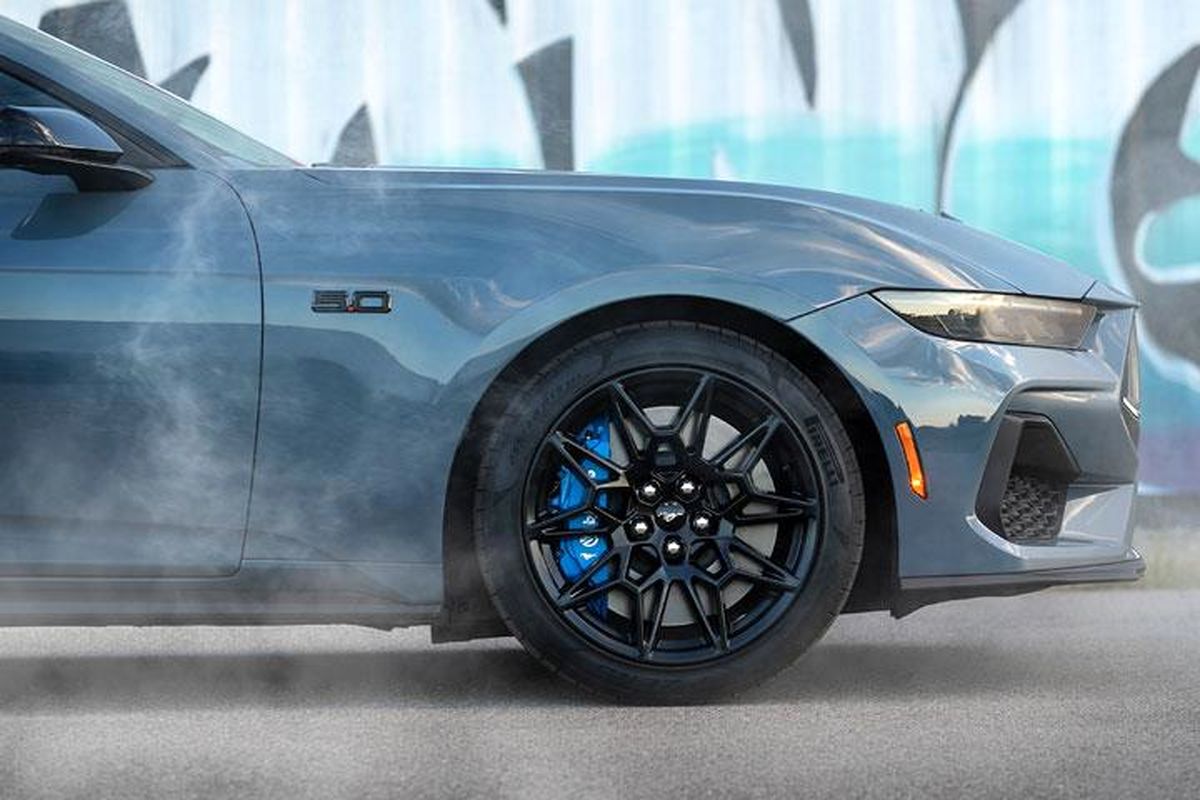 قیمت شوکه‌ کننده خودرو در افغانستان / موستانگ فقط ۲.۳ میلیارد!