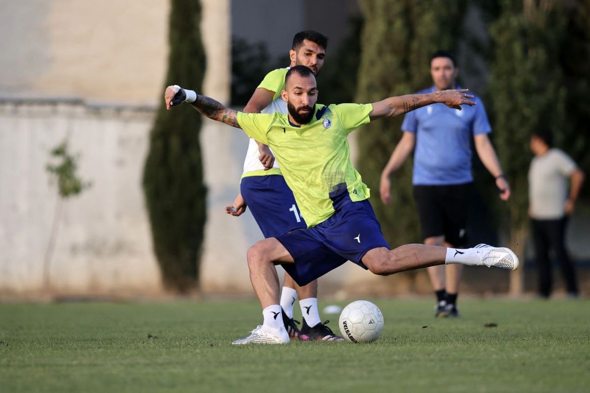 استقلال و نکونام درگیر بحران بزرگ خط دفاع