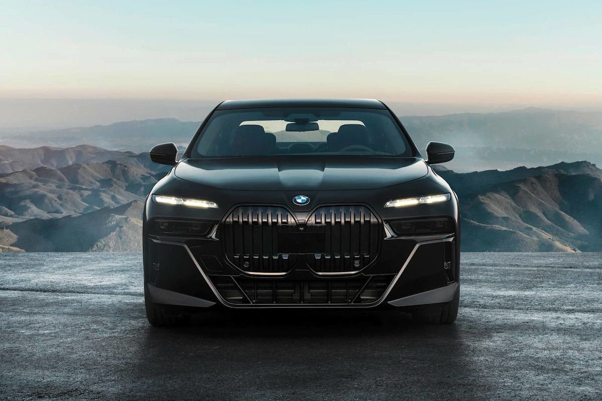 قیمت پادشاه خودروهای آلمانی در بازار تهران