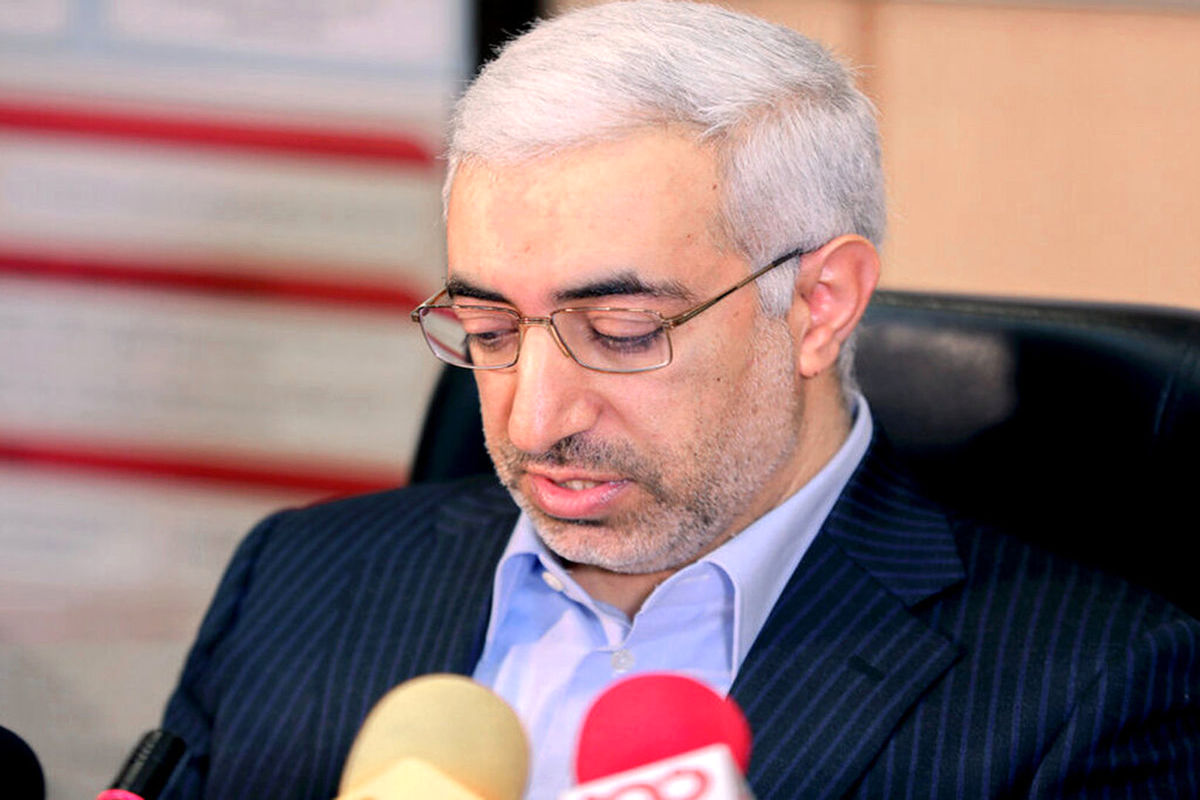 عشقی شاکی شد! / به سهامداران اطلاعات گمراه کننده داده‌اند