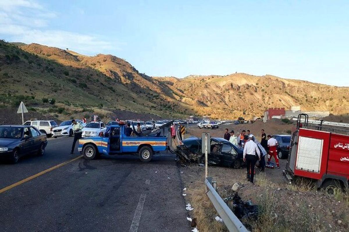 بزن پژو ۴۰۵ در تصادف با نیسان مچاله شد! + عکس