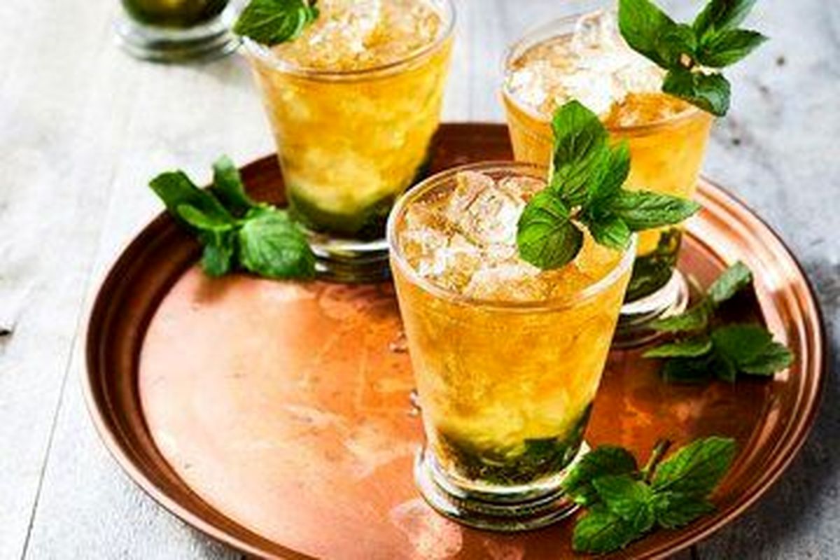 با این نوشیدنی به جنگ گرمای روز بروید