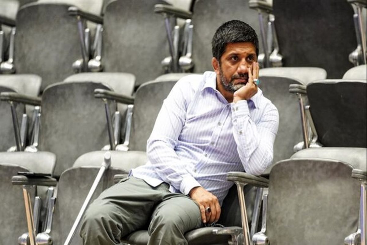 انتقاد دبیر از سبک کشتی یزدانی در مجارستان