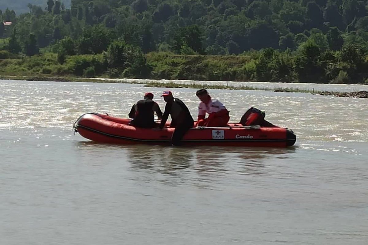 جسد پسر جوانی که سه روز زیرآبی رفت