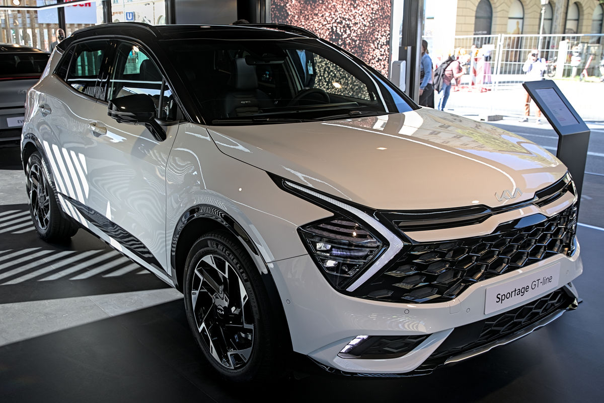 غیرقابل باور / این خودرو یک روزه نیم میلیارد ارزان شد!