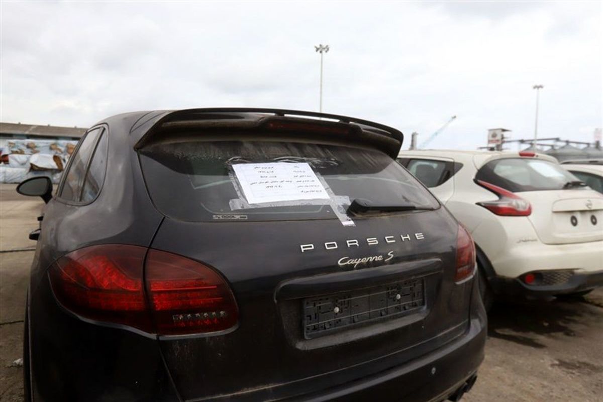 سود عجیب و غریب فوتبالیست‌ها از واردات خودرو + عکس