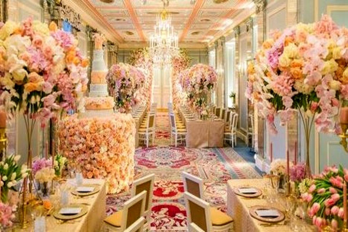 عروسی شوکه کننده میلیاردی در بروجرد