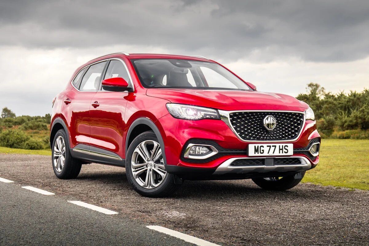 آماده باش برای واردات ۲ خودروی انگلیسی + تصاویر