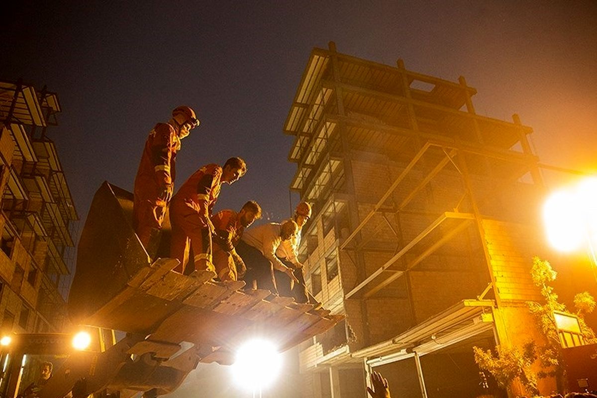 احتمال زنده ماندن یک نفر در آوار ساختمان های منطقه ‍۱۹