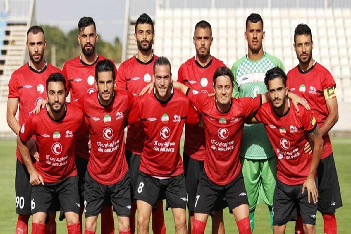 فیفا دست و پای تراکتوری‌ها را بست! / فعلا خبری از مجوز نیست