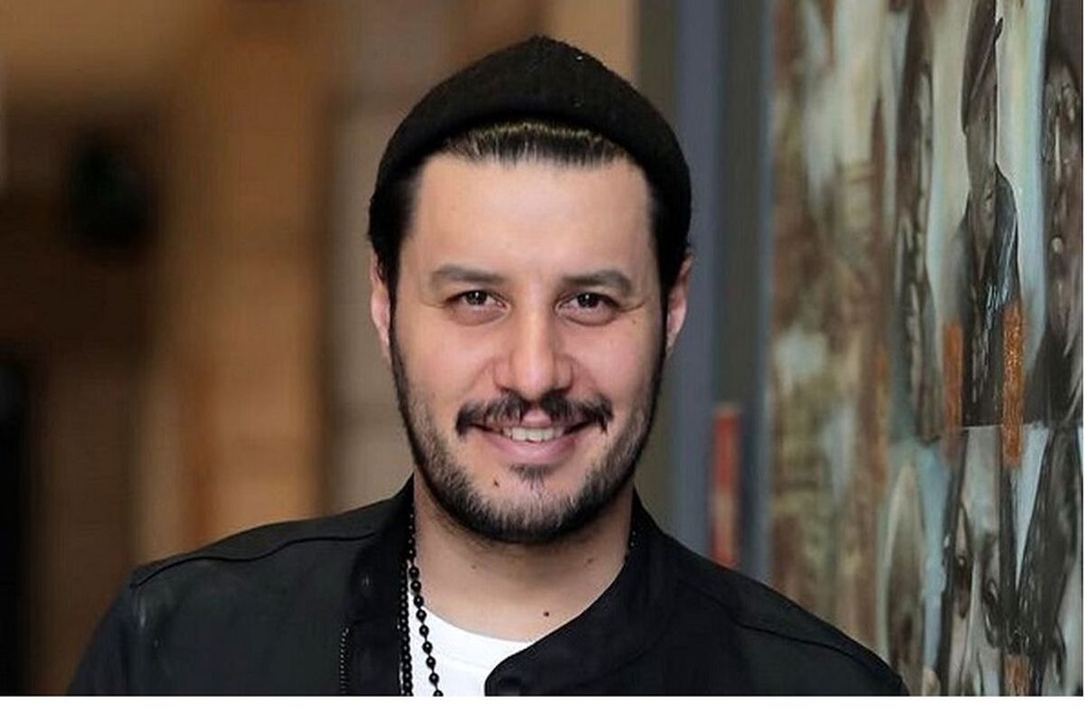 عکسی شوکه کننده از جواد عزتی با آرایش غلیظ!