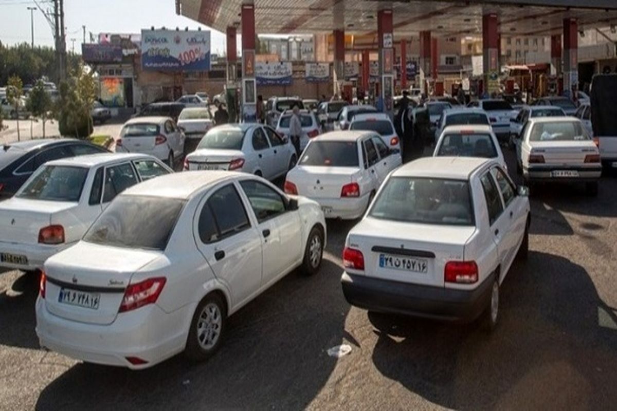 یک کلاغ و چهل کلاغ بنزینی!