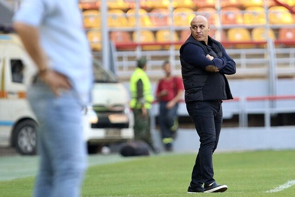 درگیری عجیب منصوریان با هوادار فولاد