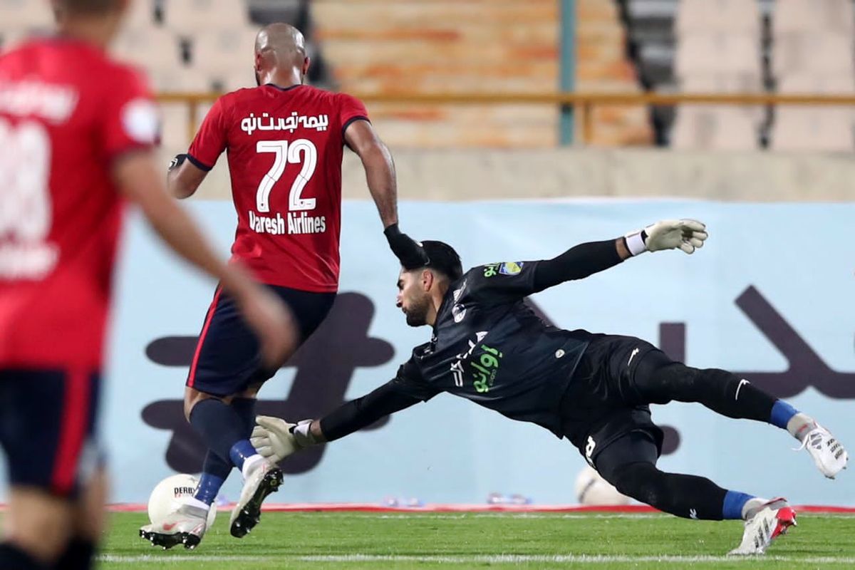 مذاکره گلر استقلال با تیم تازه وارد لیگ برتری