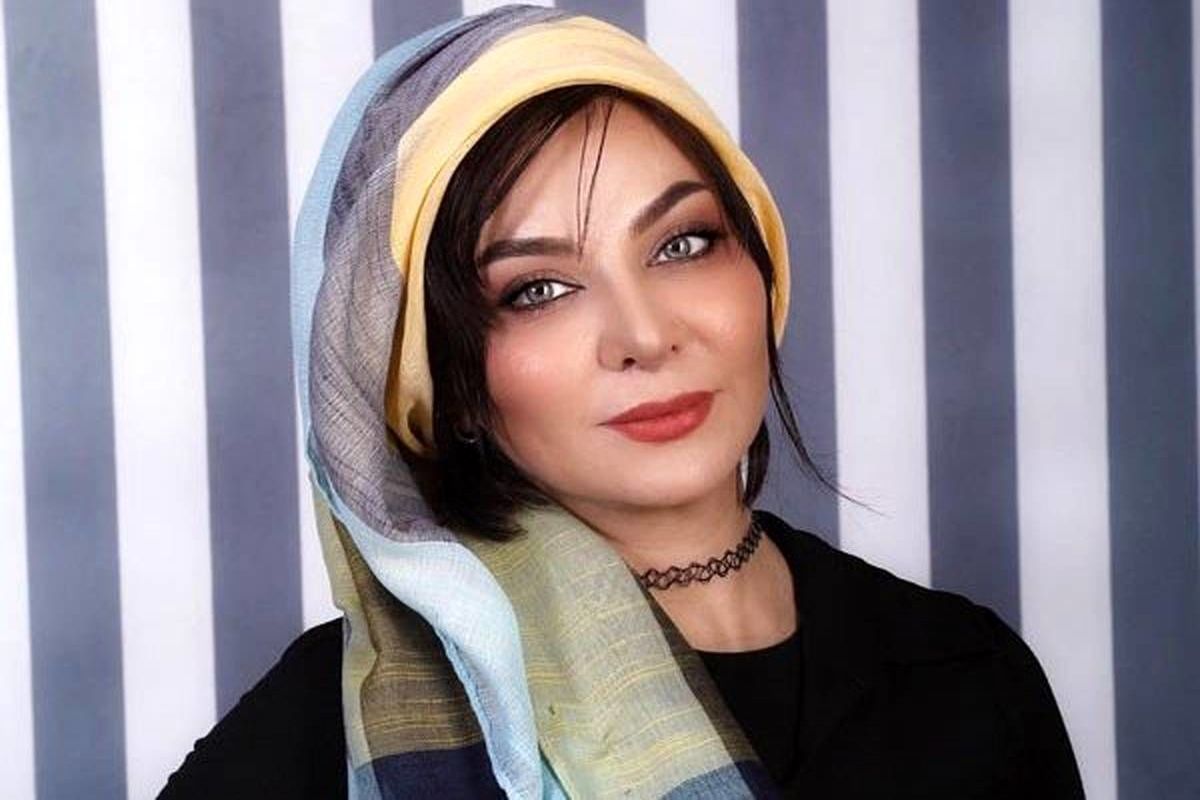 هنرپیشه معروف زیبایی‌اش را به رخ کشید