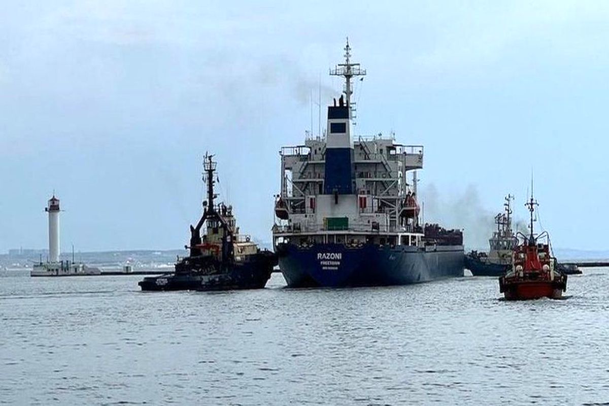 ۱۴۱ کشتی خارجی در بنادر ایران توقیف شده‌اند