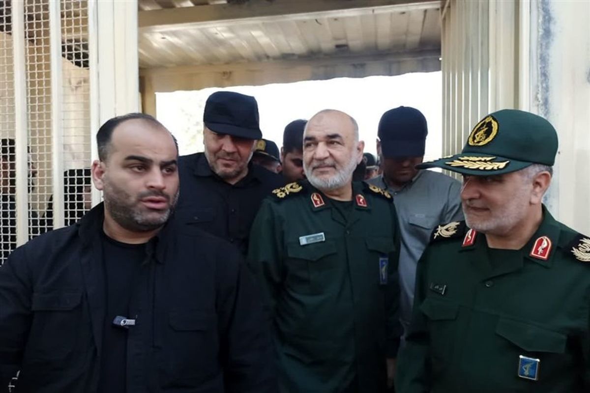 بازدید میدانی سردار سلامی از مرز مهران