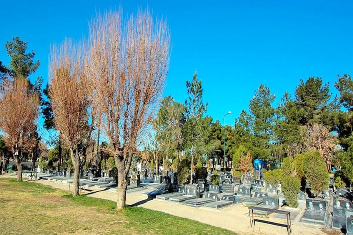 عجیب ترین نوشته روی یک سنگ قبر + عکس