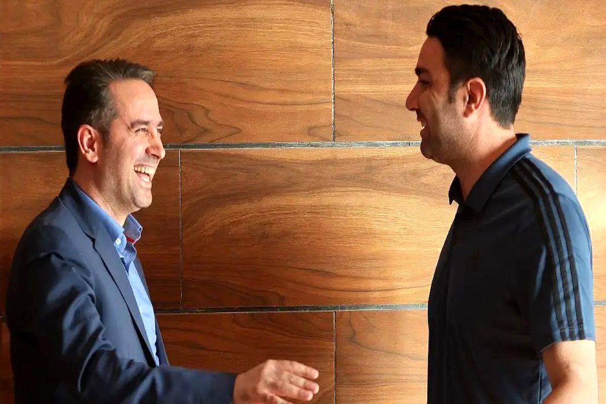 نقدی بر اختلافات مدیریت و سرمربی استقلال/ پرچم سفید نه، پرچم آبی بالا بگیرید!