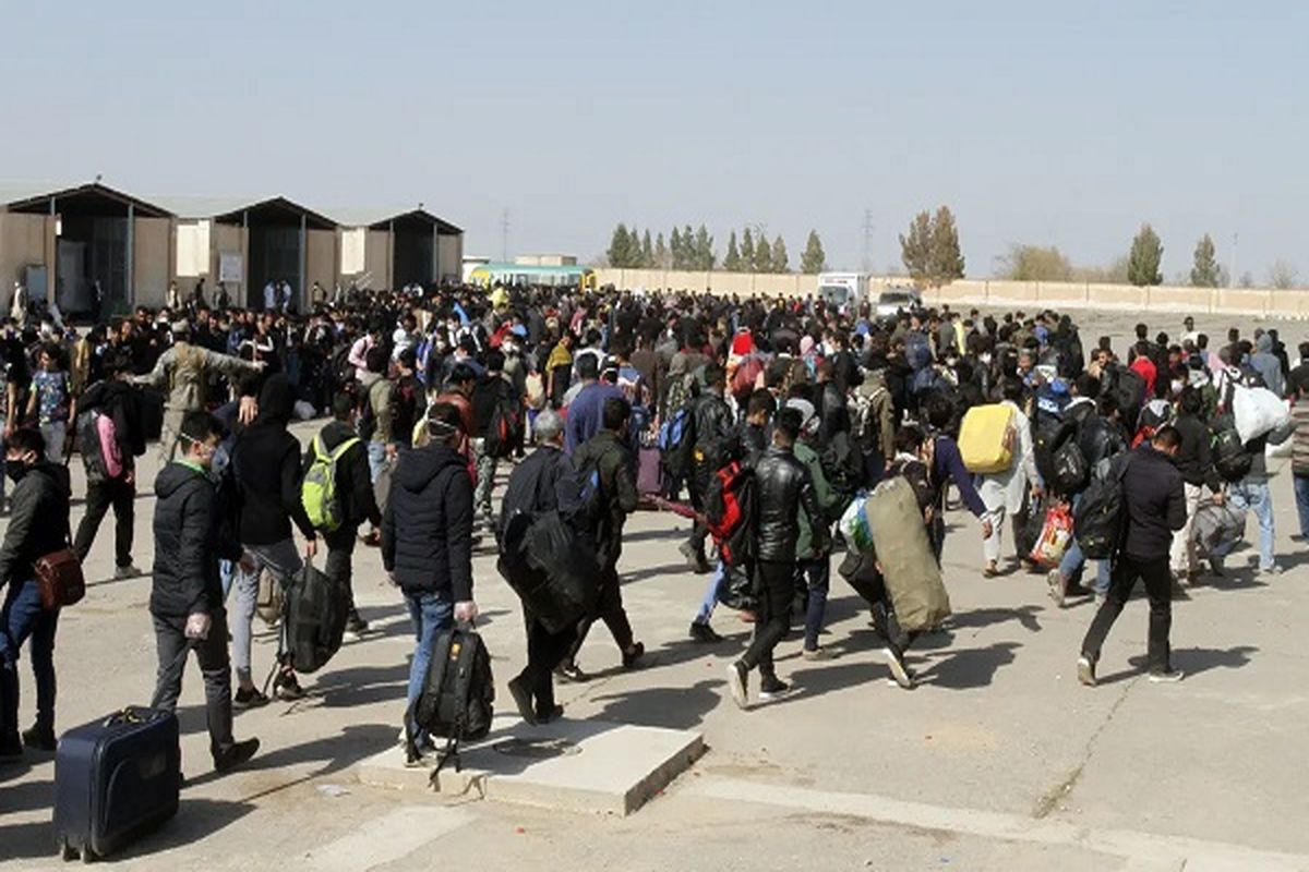 فغان از مهاجران