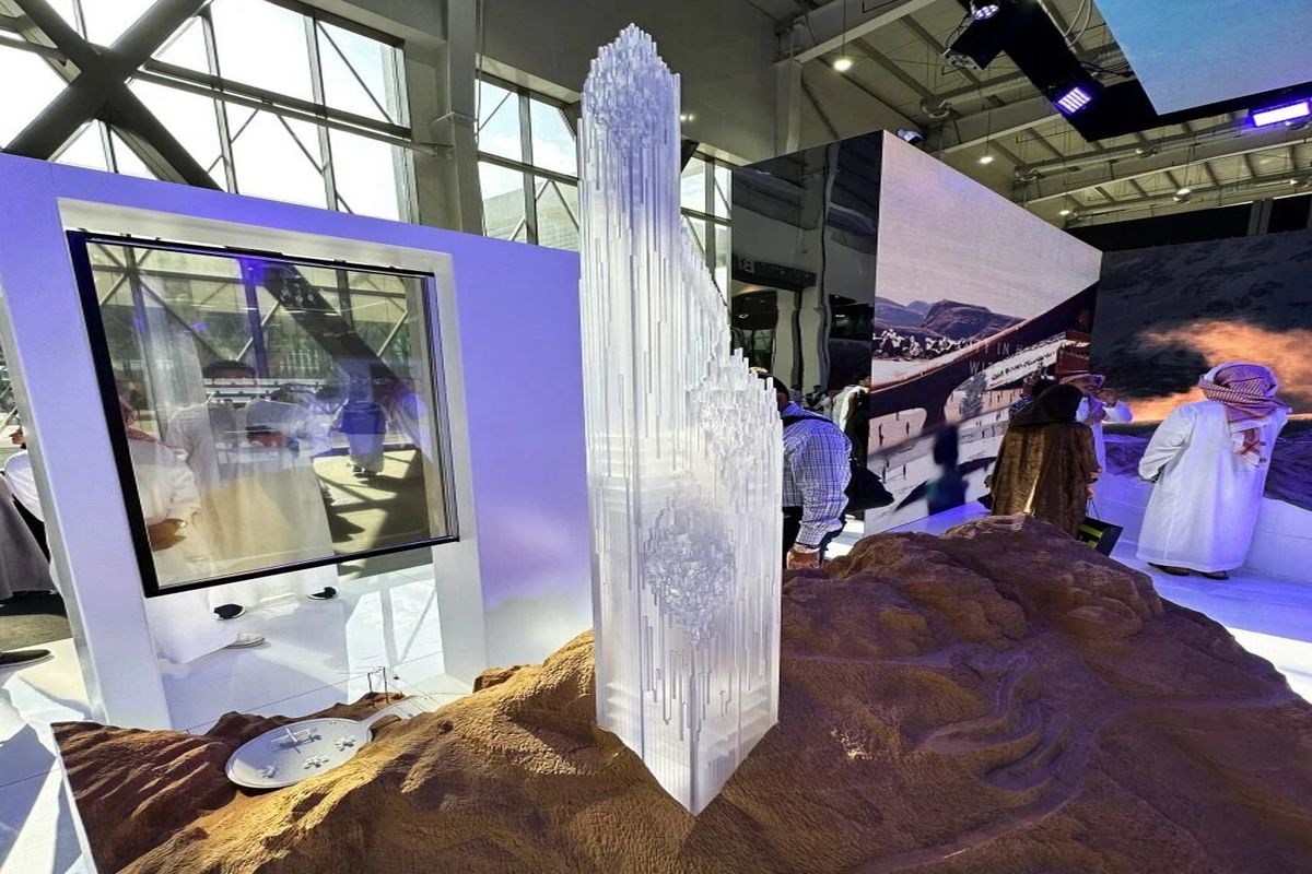 این برج ۳۳۰متری زندگی در ابرها را فراهم می‌کند