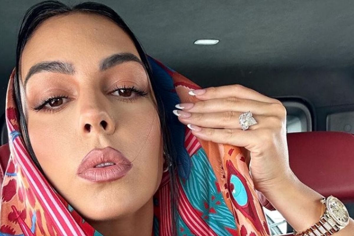 نامزد رونالدو هم به ایران آمد؟ + تصاویر