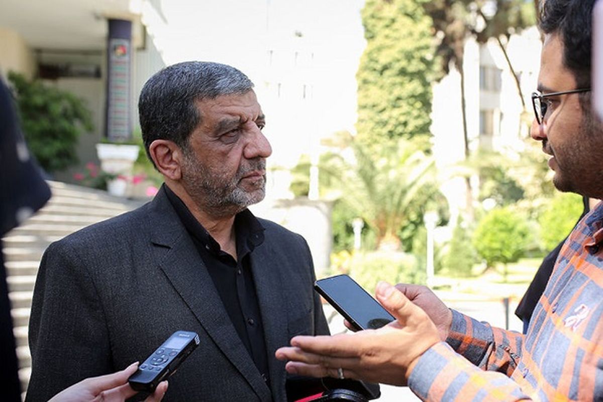 ضرغامی: شرکت‌ها را برای بسته بندی سنتی محصولات حمایت می‌کنیم/ رسانه ها تطابق بسته بندی با فرهنگ ملی را فرهنگ سازی کنند