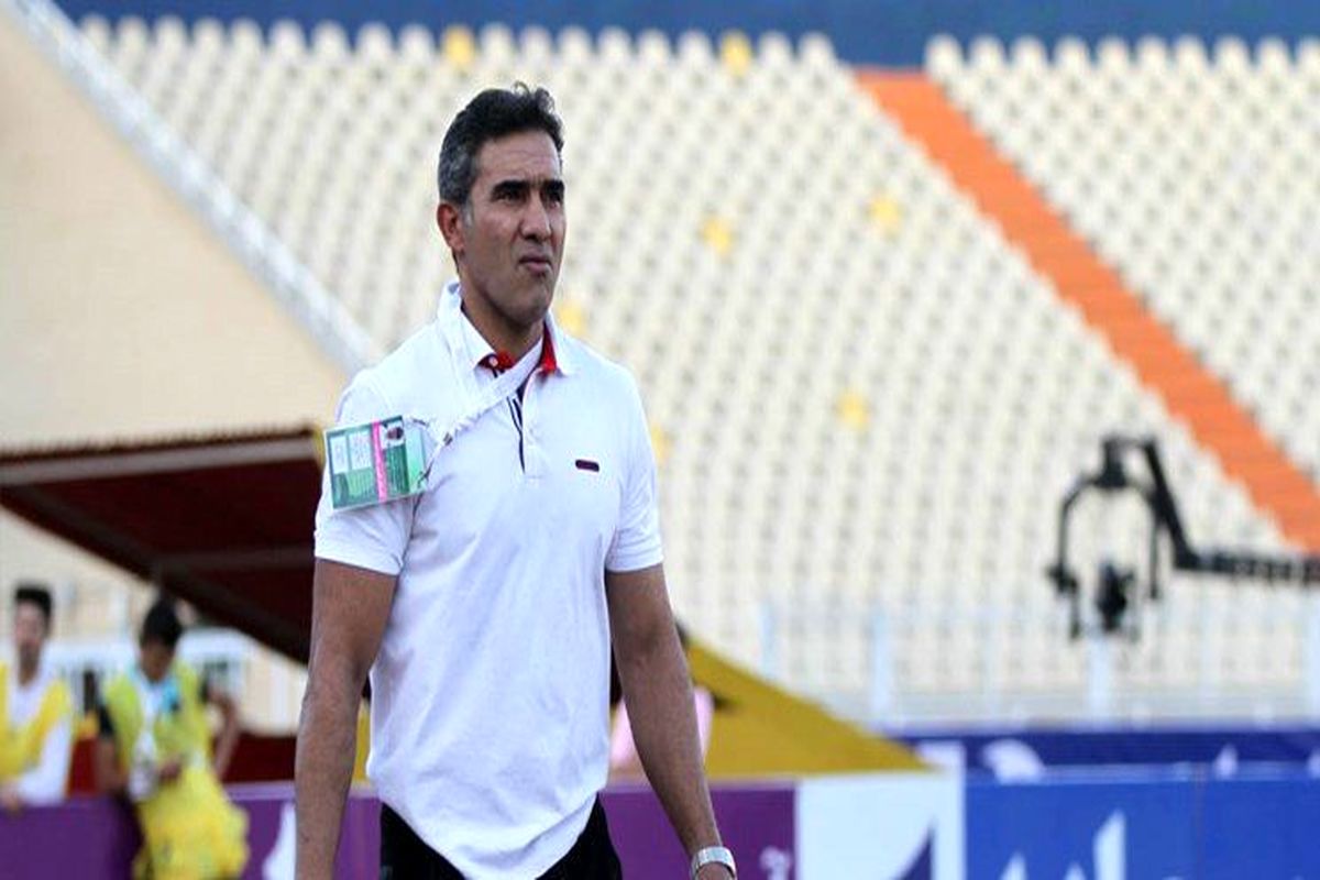 دست بوسی احمدرضا عابدزاده در مجازی + عکس