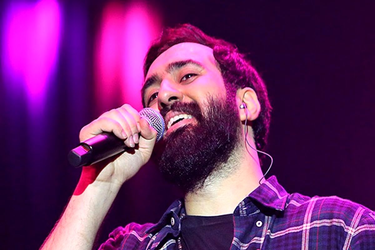 لحظه بازداشت مهدی یراحی در این عکس