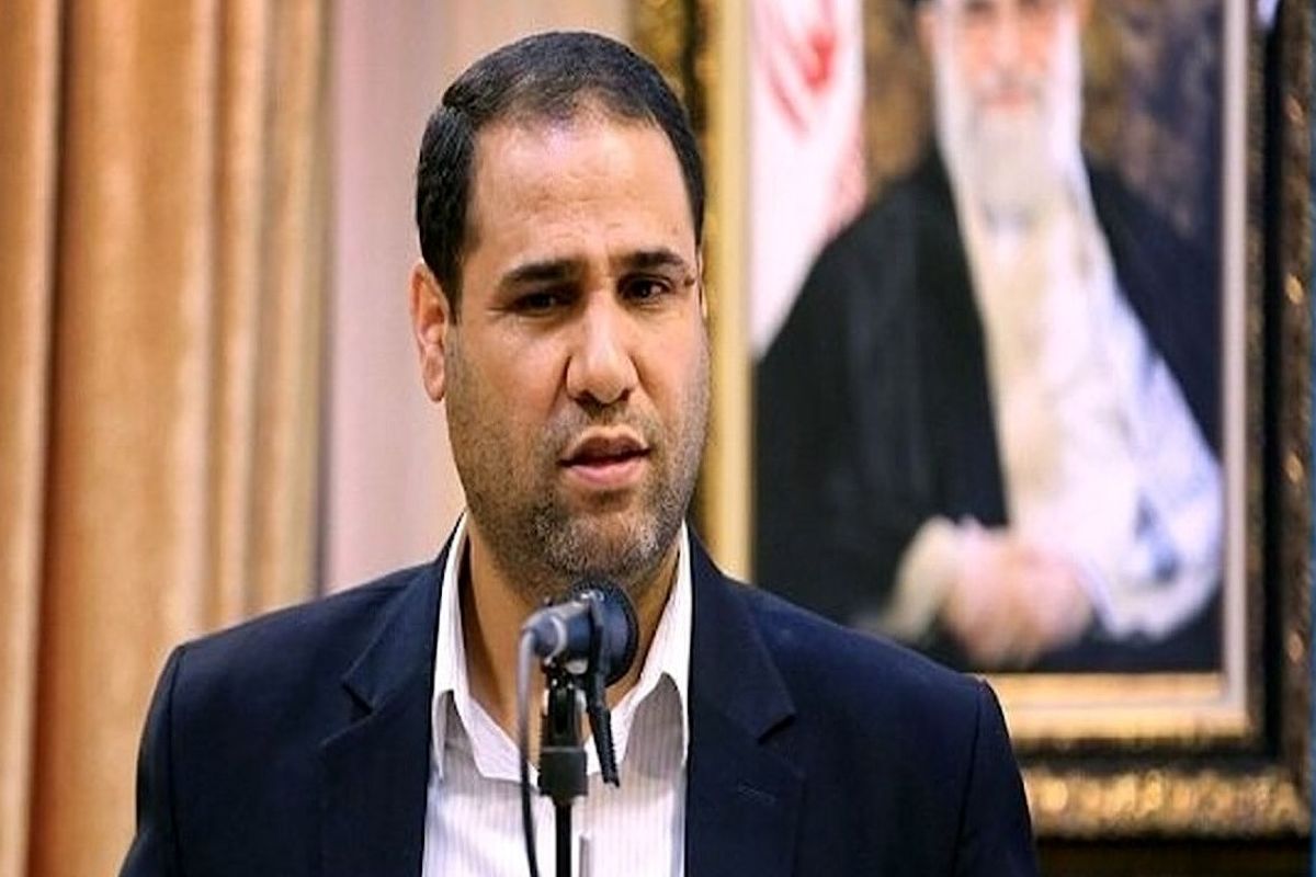 توصیه وزیر آموزش و پروش به دانش آموزان سمپاد / با قرآن مانوس شوید