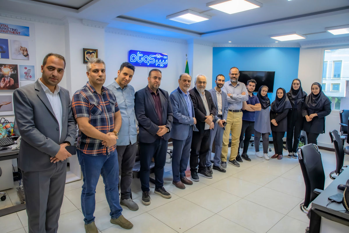 بازدید مدیر عامل موسسه صمت از تیتر کوتاه