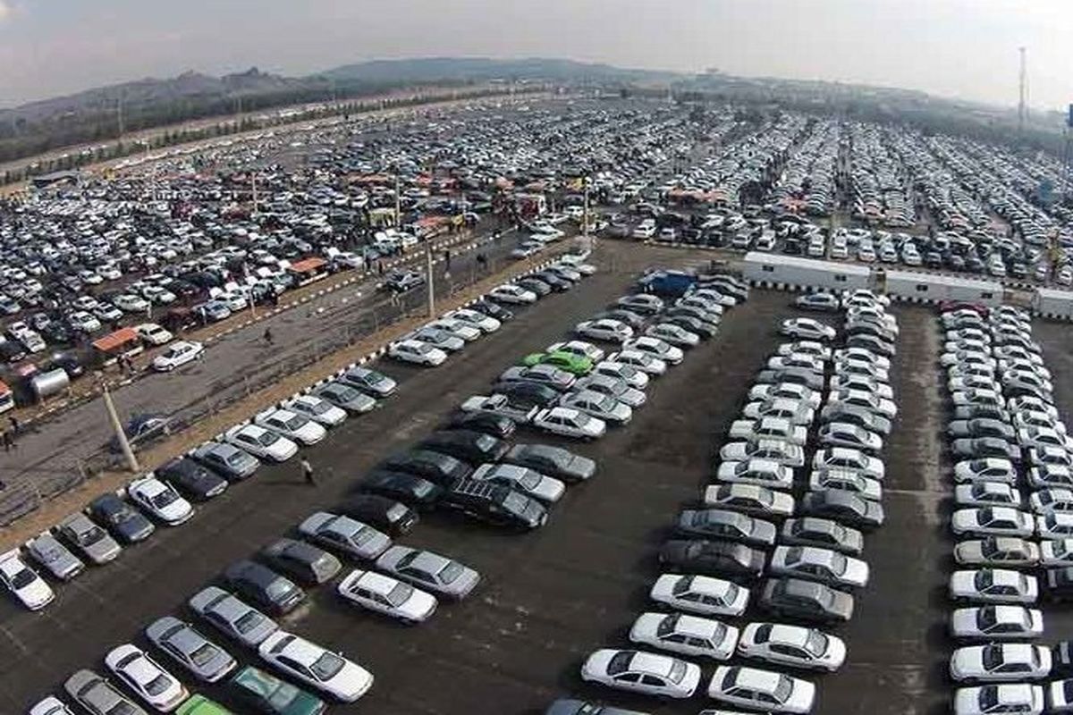 ماشین های احتکاری ایران خودرو به دست مردم می رسد