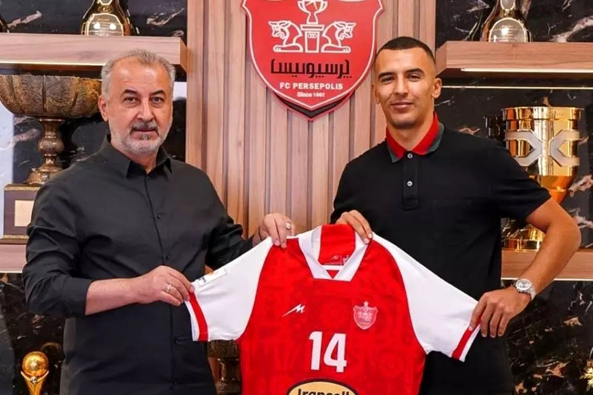 پرسپولیس با  مهاجم جدید خود قرارداد امضا کرد