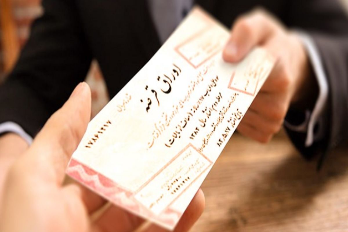 بانک ها پشت دولت را خالی کردند / ماجرا چه بود؟